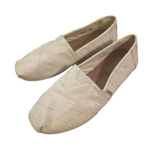 Toms Slip On Shoes. Size 8